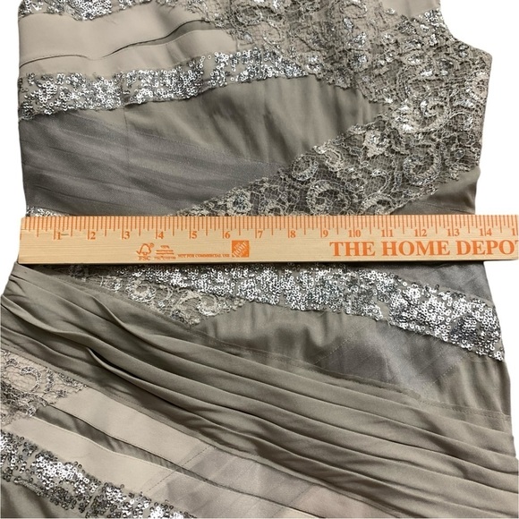 ALICE + OLIVIA Sleeveless Silver Champagne Sequin Mesh Cocktail Dress - Size 6 - Picture 8 of 9